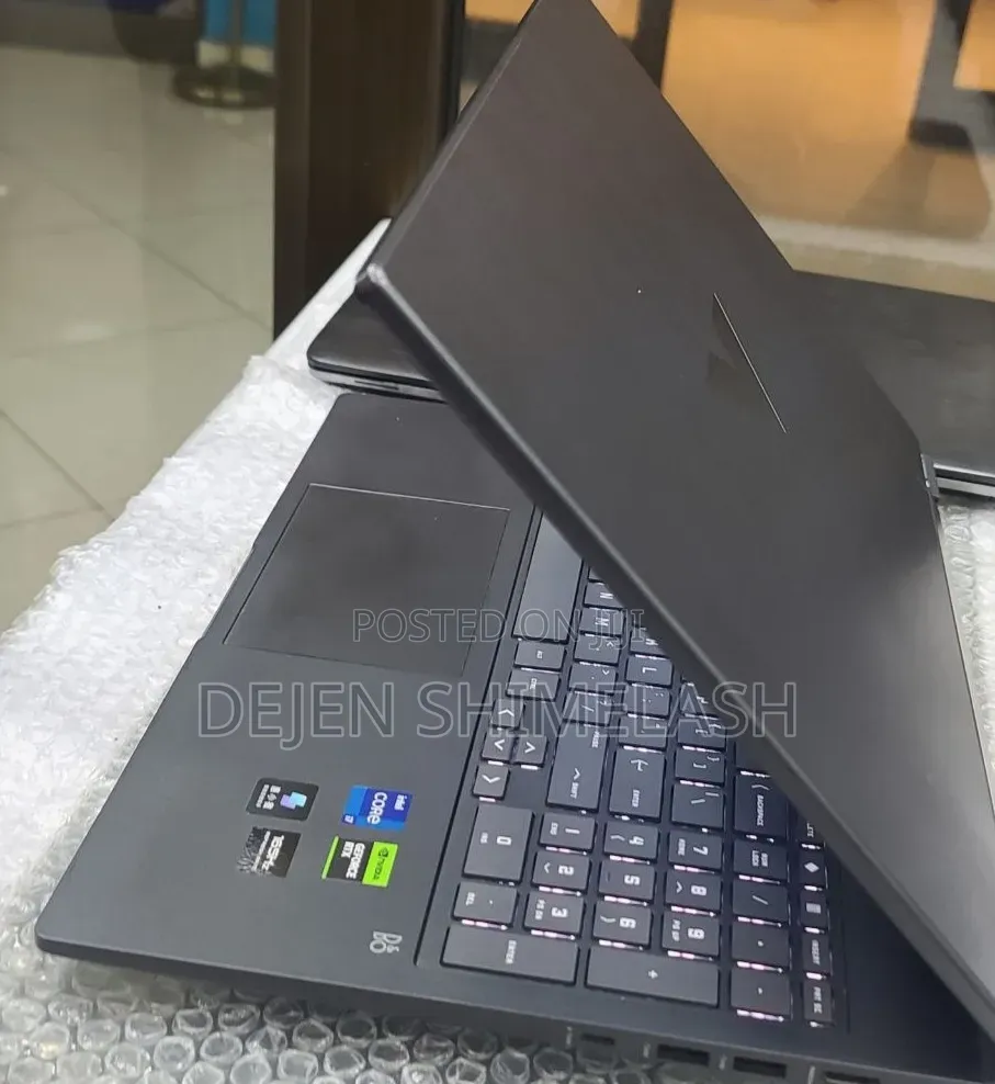 New Laptop HP Victus 15 16GB Intel Core i7 SSD 1T