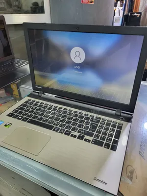 Laptop Toshiba Satellite C55 8GB Intel Core i5 HDD 1T