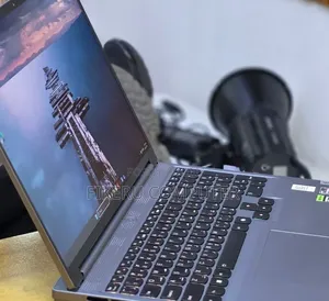 New Laptop Lenovo Legion 5 16GB AMD Ryzen 7 SSD 1T