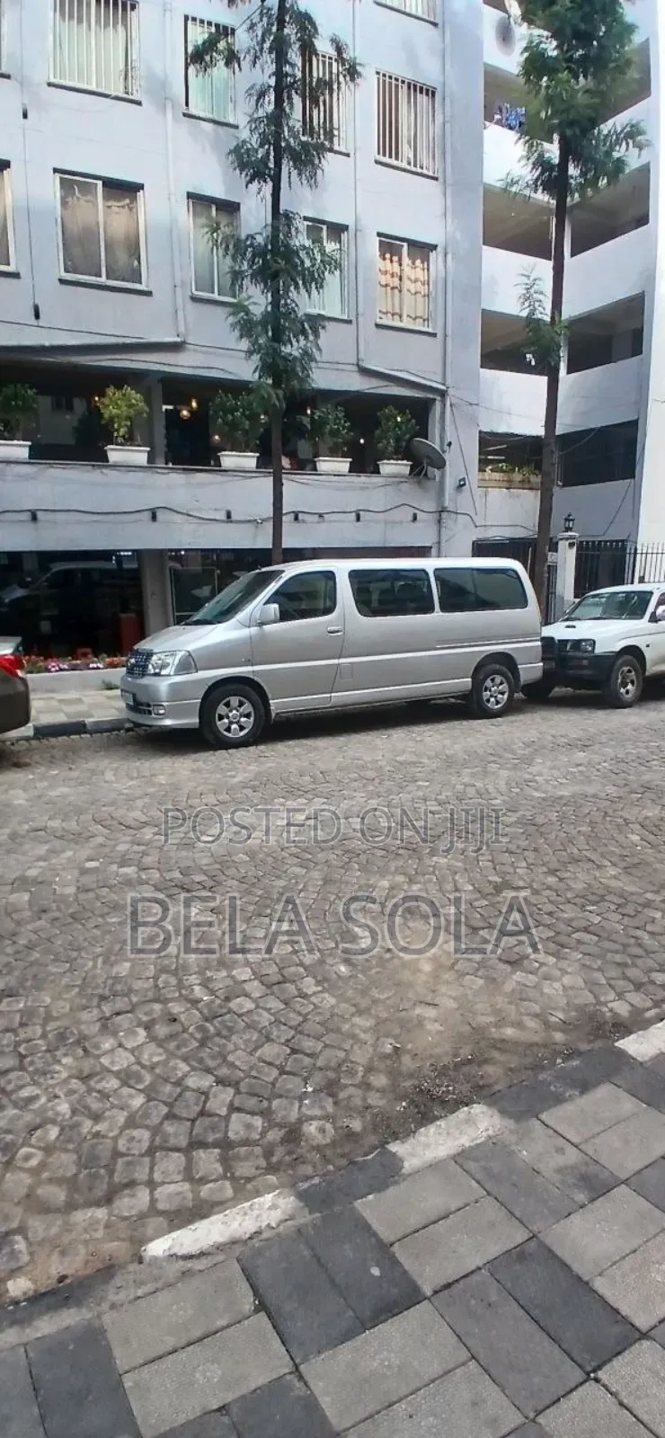 Toyota HiAce 2010 Silver