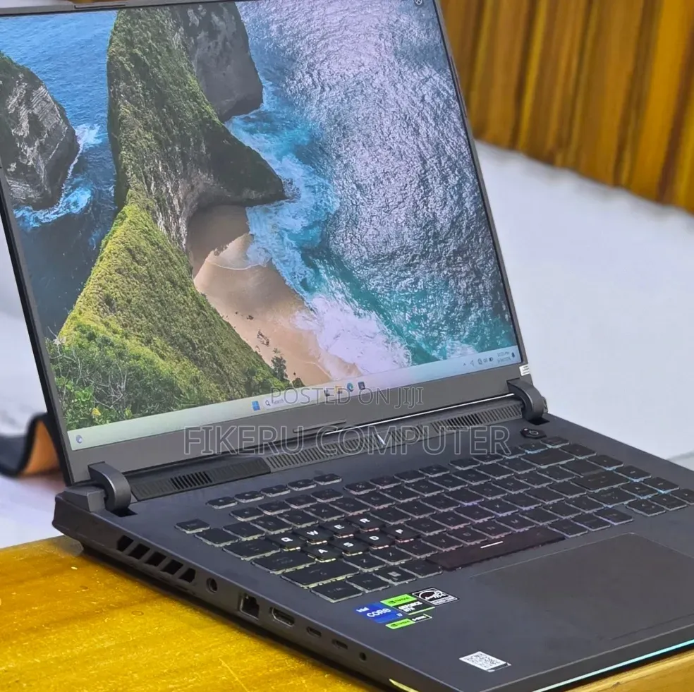 New Laptop Asus ROG Strix G15 16GB Intel Core i7 SSD 1T