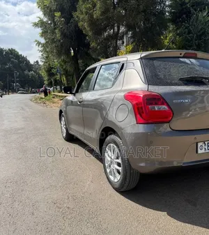 Suzuki Swift 2020 Gray