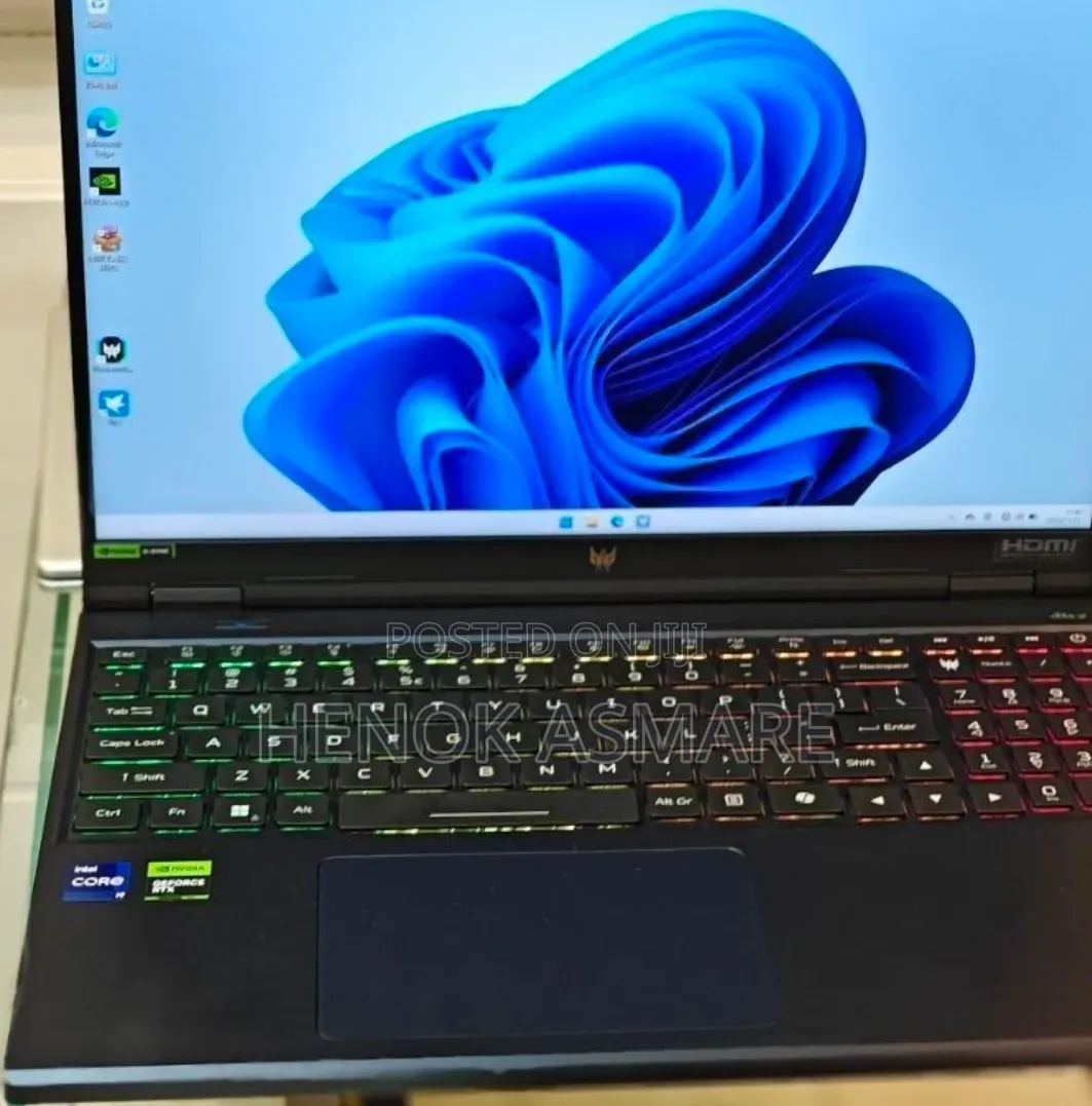 New Laptop Acer Predator Helios Neo 16 16GB Intel Core i7 SSD 1T