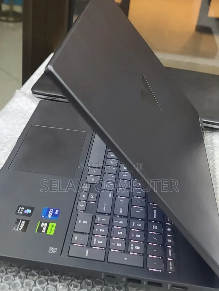 New Laptop HP Victus 15 16GB Intel Core i7 SSD 1T