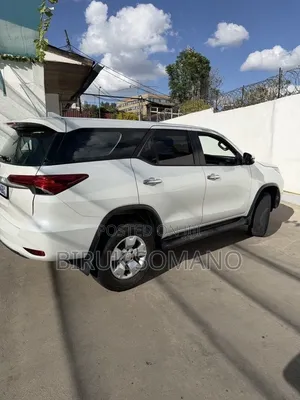 Toyota Highlander 2023 Off white