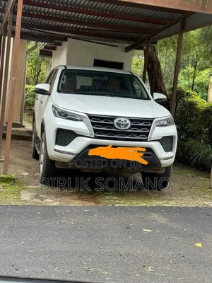 Toyota Highlander 2023 Off white