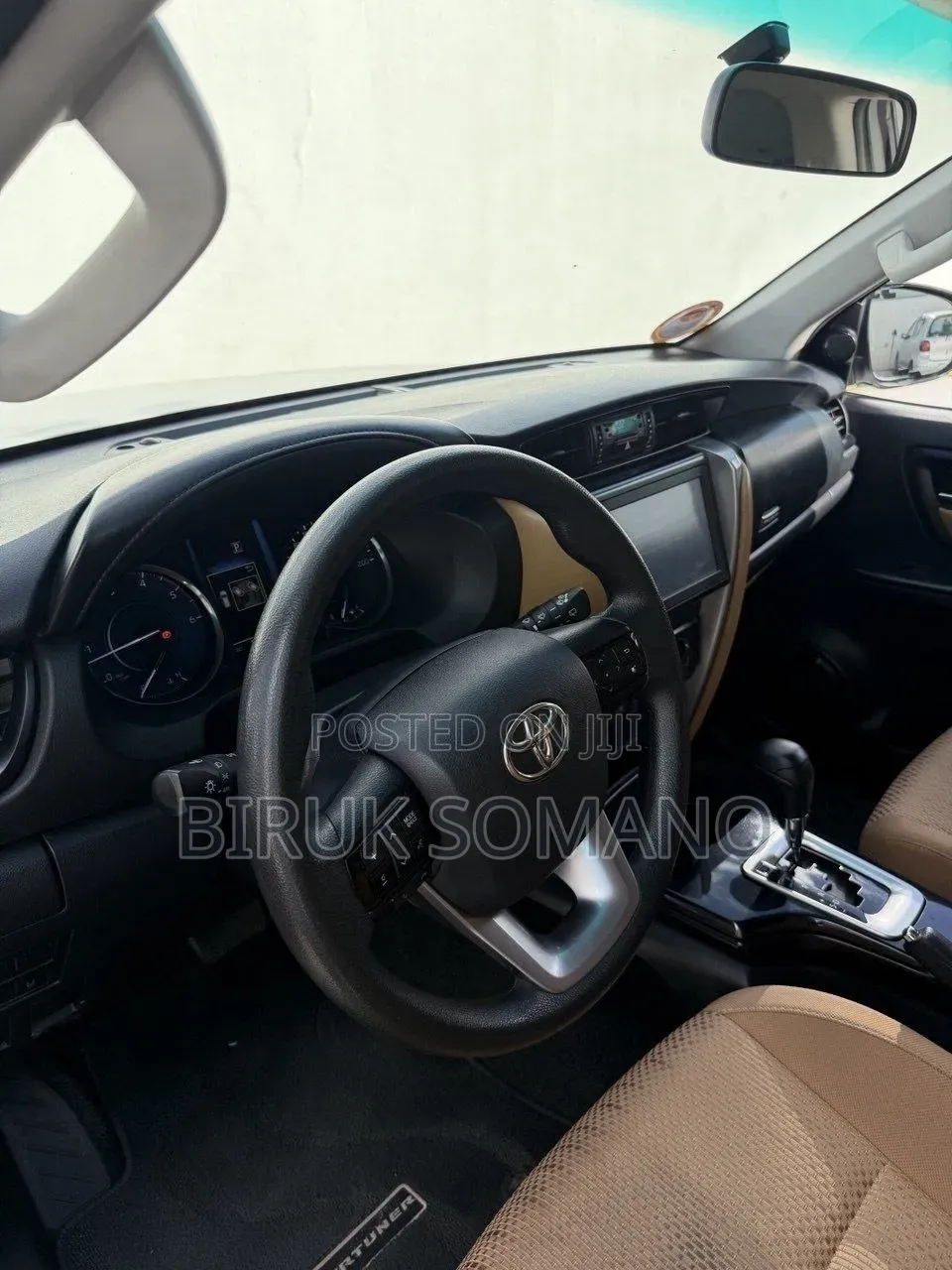 Toyota Highlander 2023 Off white