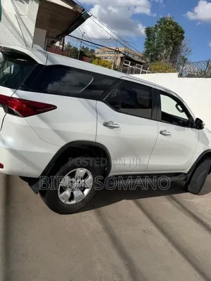 Toyota Highlander 2023 Off white