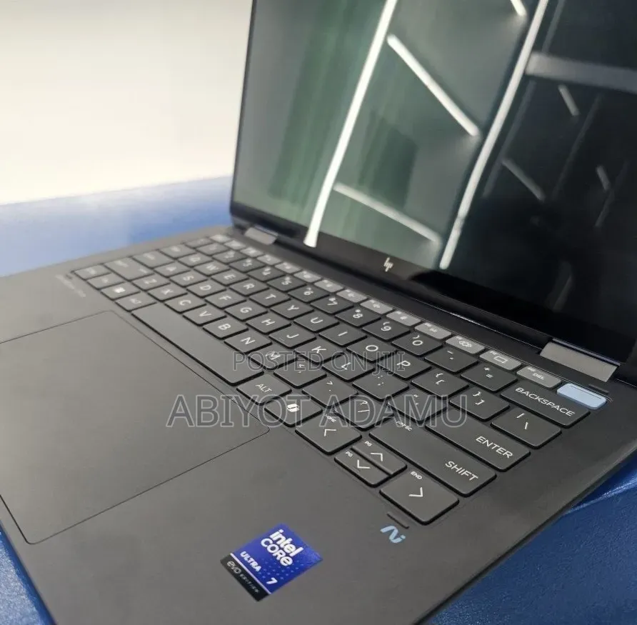 New Laptop HP OmniBook X Flip 14" 16GB Intel Core Ultra 7 SSD 1T