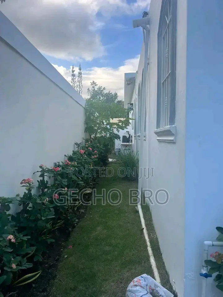 4bdrm House in Bole for sale