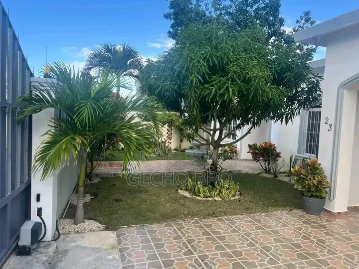 4bdrm House in Bole for sale
