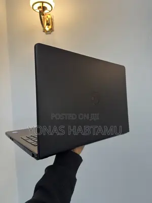 New Laptop Dell 4GB Intel Core i3 SSD 512GB