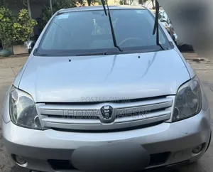 Toyota Corolla 2022 Silver