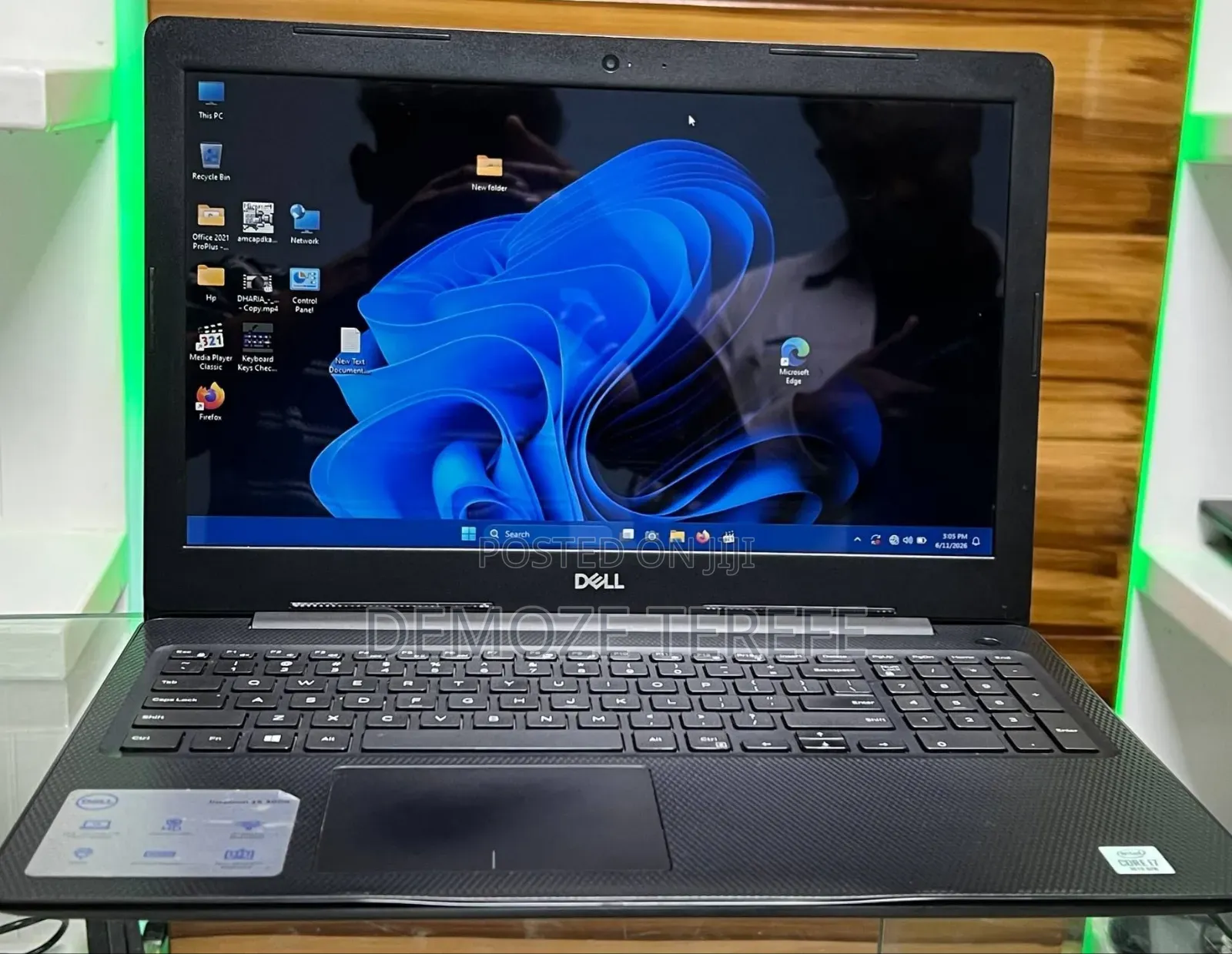 New Laptop Dell Inspiron 15 8GB Intel Core i7 SSD 256GB