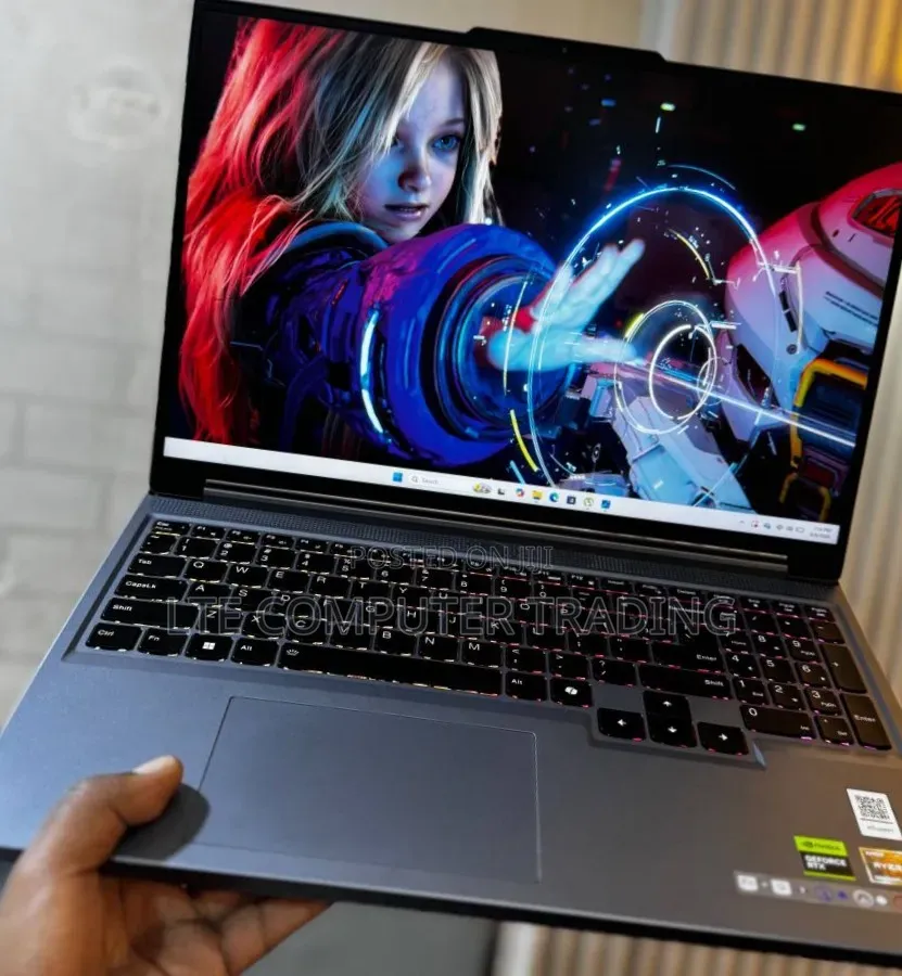 New Laptop Lenovo Legion 5 16GB AMD Ryzen 7 SSD 1T
