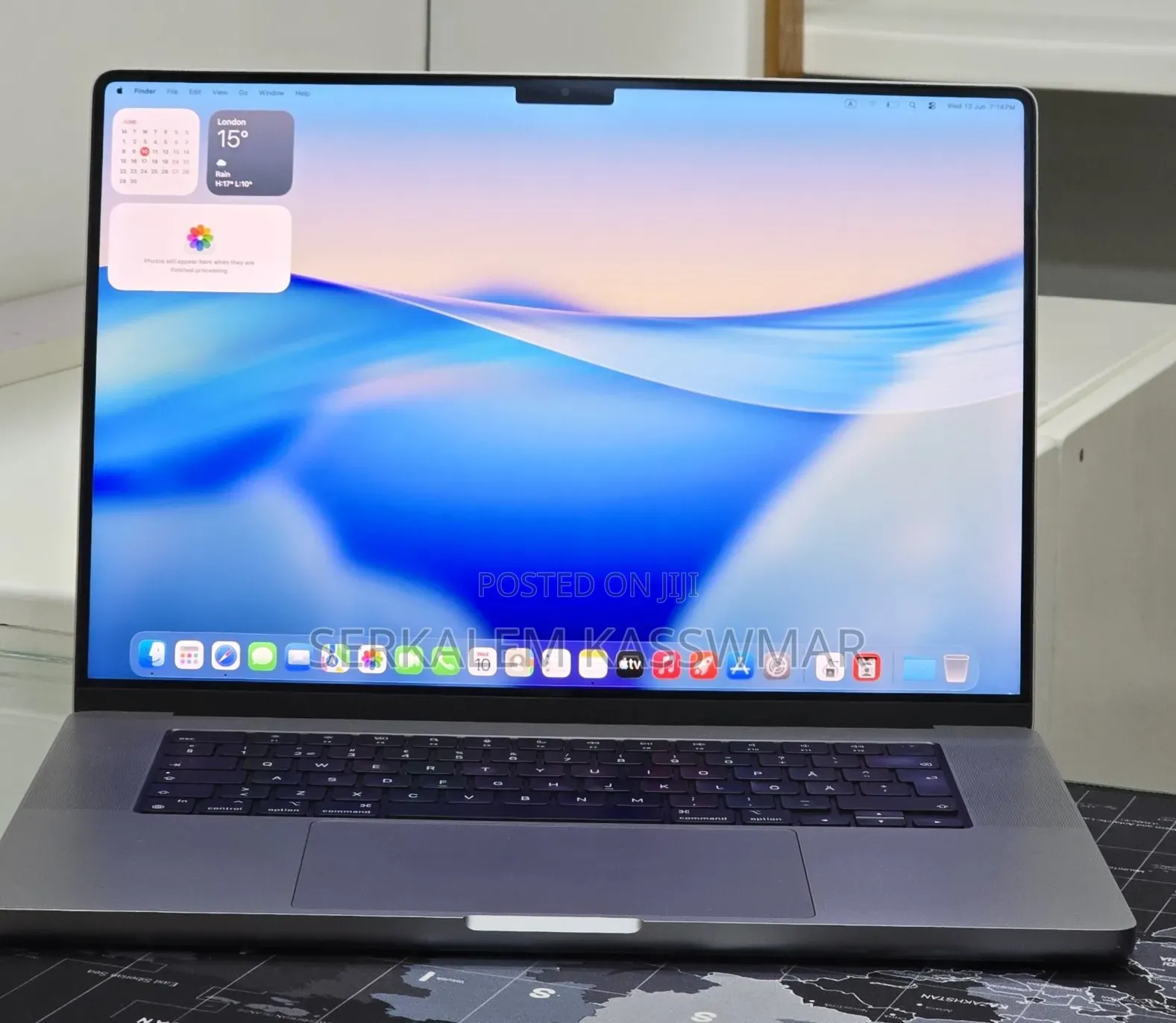 New Laptop Apple MacBook Pro 2021 M1 Max 64GB Apple M1 SSD 1T