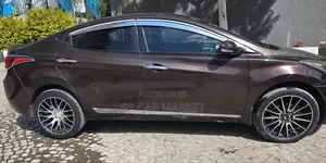 Hyundai Elantra 2014 Brown