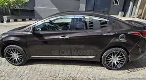 Hyundai Elantra 2014 Brown