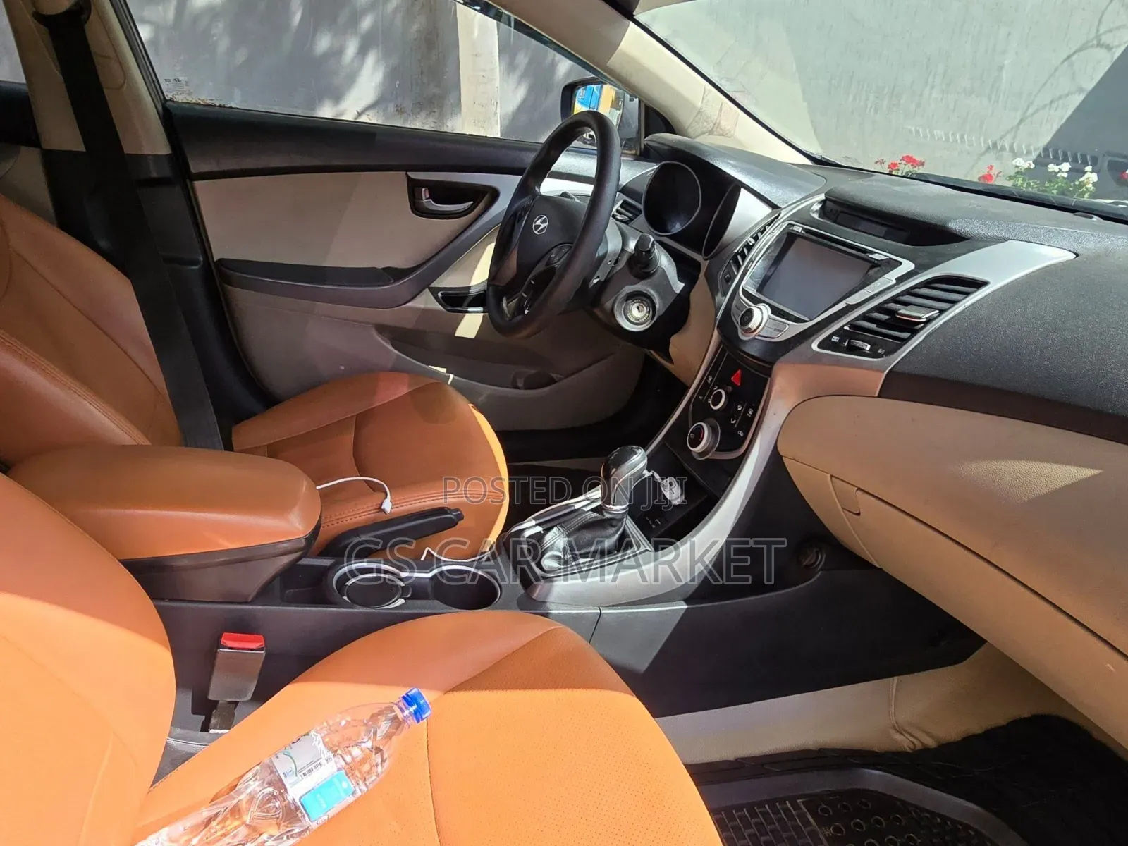 Hyundai Elantra 2014 Brown