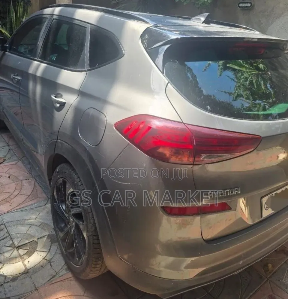 Hyundai Tucson SEL FWD 2020 Gray