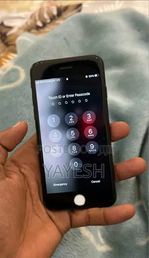 New Apple iPhone 8 64 GB Black