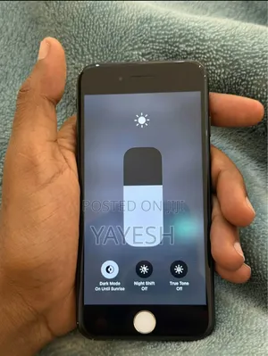 New Apple iPhone 8 64 GB Black