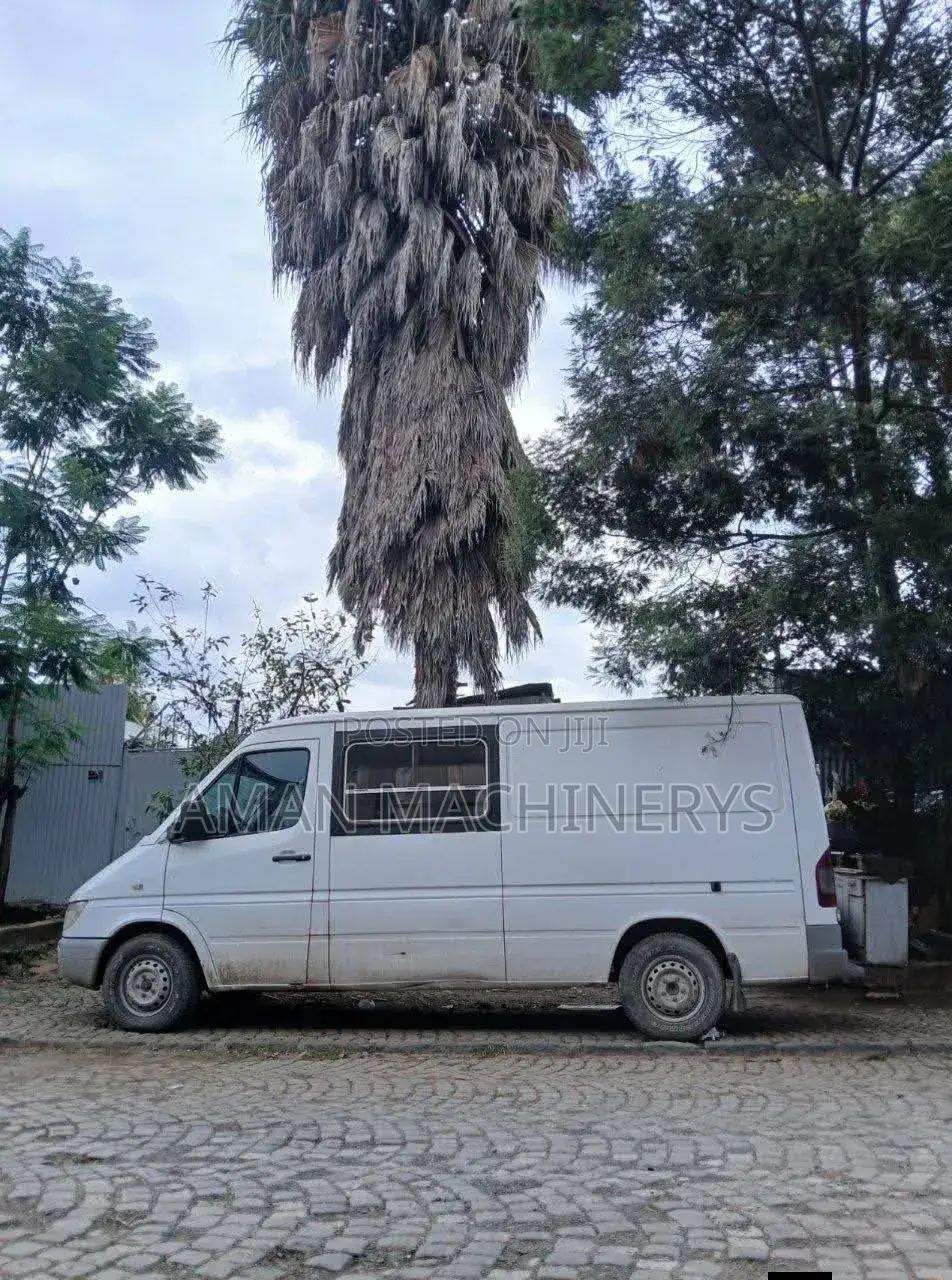 Mercedes-Benz Sprinter 2008 White
