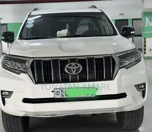 Toyota Land Cruiser Prado 2018 White