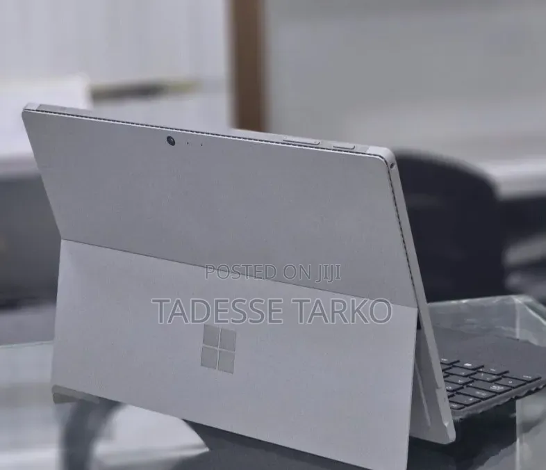 New Laptop Microsoft Surface Pro 3 8GB Intel Core i7 SSD 256GB