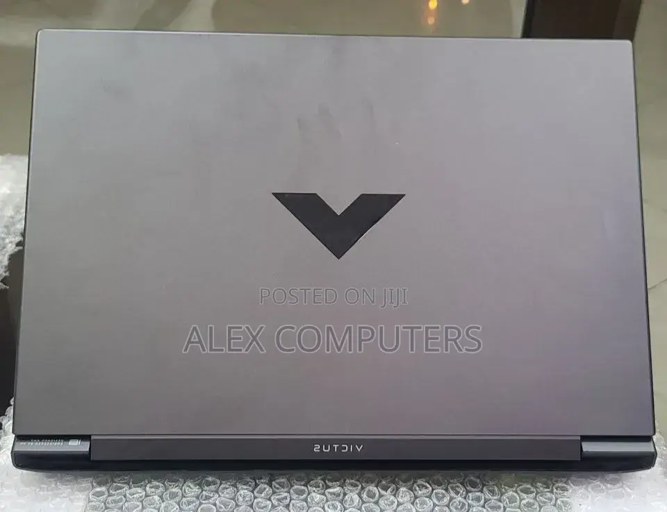 New Laptop HP Victus 16 16GB Intel Core i7 SSD 1T