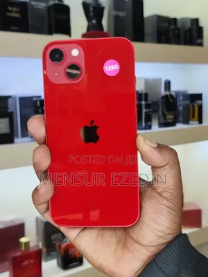 Apple iPhone 13 128 GB Red