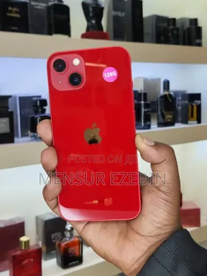 Apple iPhone 13 128 GB Red