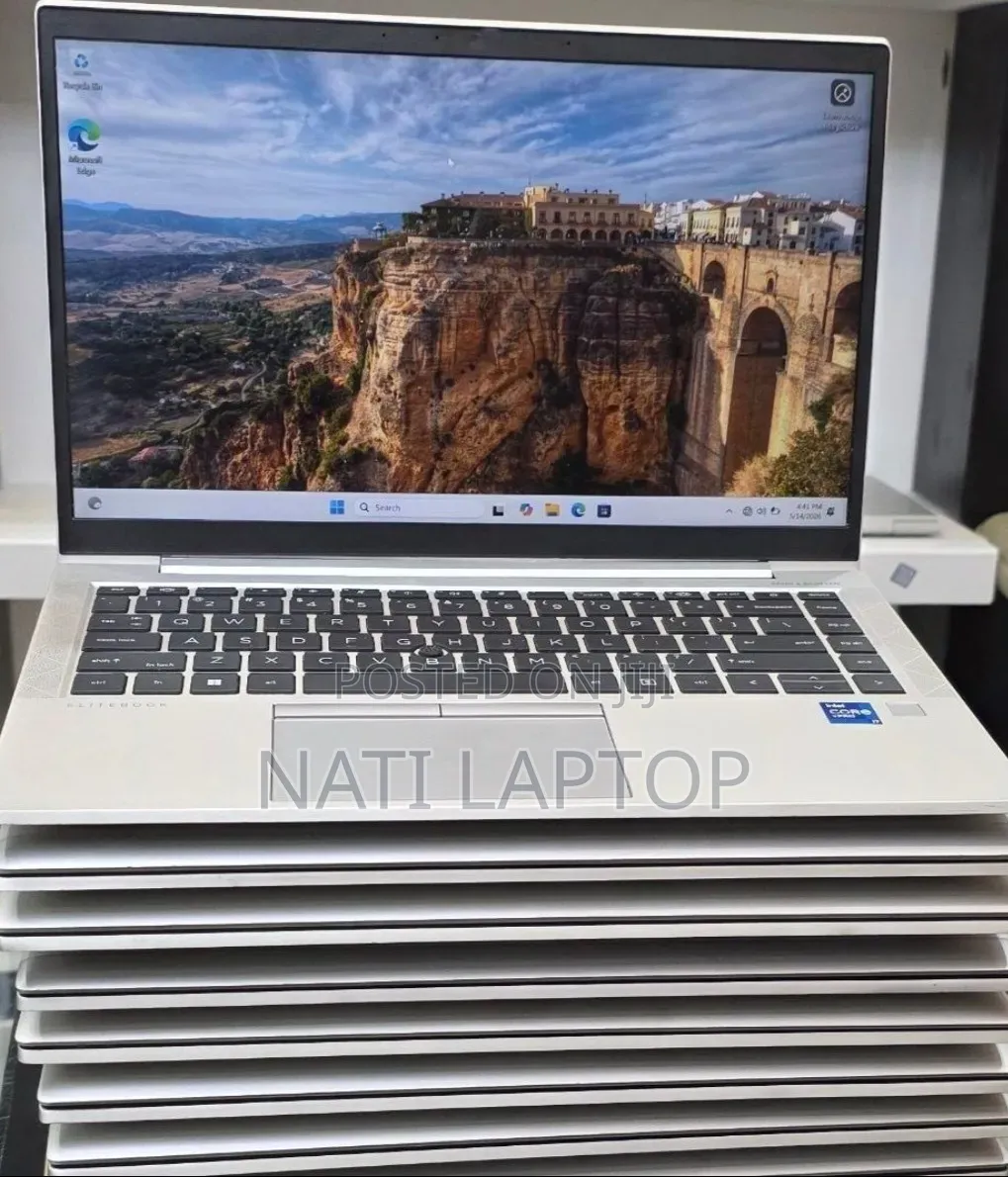 New Laptop HP EliteBook 840 G10 16GB Intel Core i7 SSD 1T