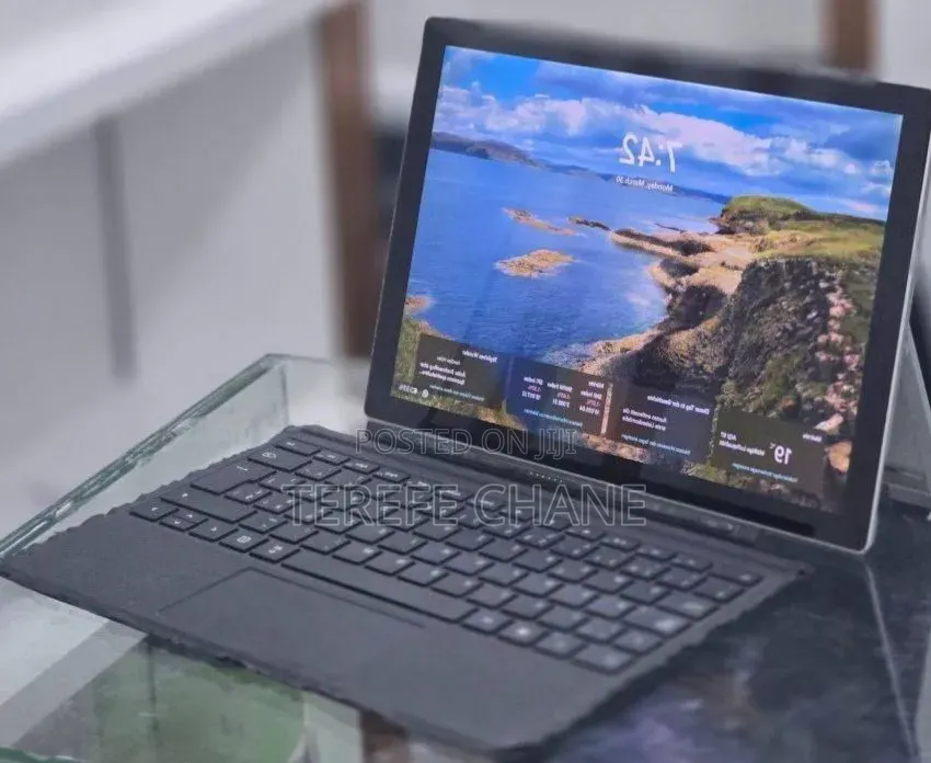 New Laptop Microsoft Surface 3 8GB Intel Core i3 SSD 256GB