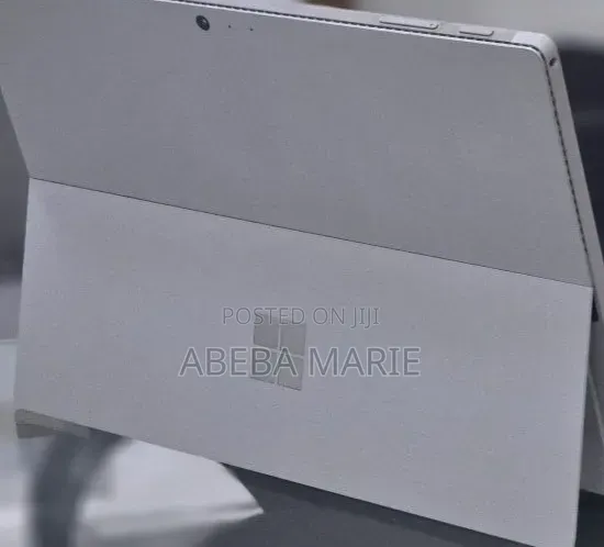 New Laptop Microsoft Surface Pro 3 8GB Intel Core i7 SSD 256GB