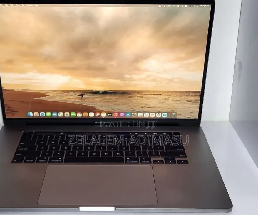 New Laptop Apple MacBook Pro 2019 32GB Intel Core i9 SSD 1T