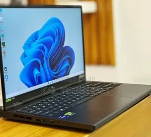 New Laptop Acer Predator Helios Neo 16 16GB Intel Core i9 SSD 1T