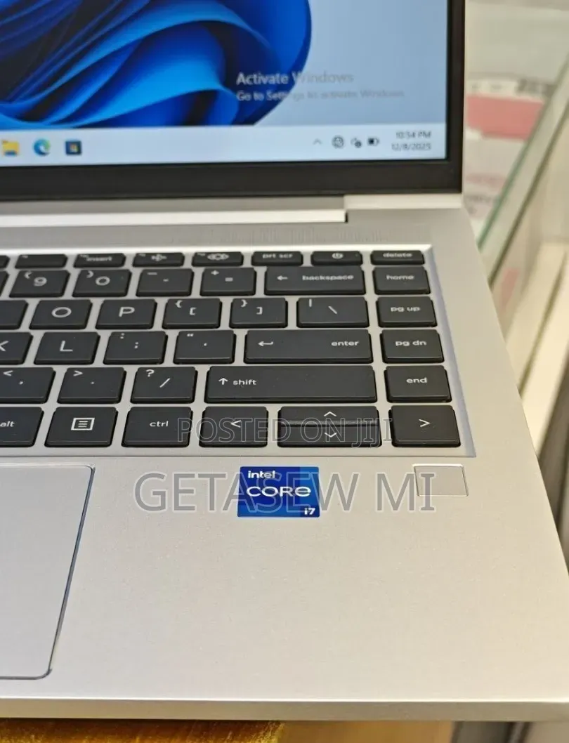 New Laptop HP EliteBook 840 G10 16GB Intel Core i7 SSD 512GB
