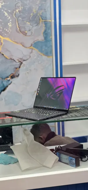 New Laptop Asus ROG Zephyrus G16 16GB Intel Core Ultra 9 SSD 1T