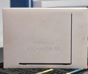 New Laptop Apple MacBook Air 2025 M4 16GB Apple M4 SSD 256GB
