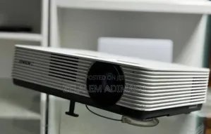 Soensony Projector Model Name VPL-Dx221 Hardwa
