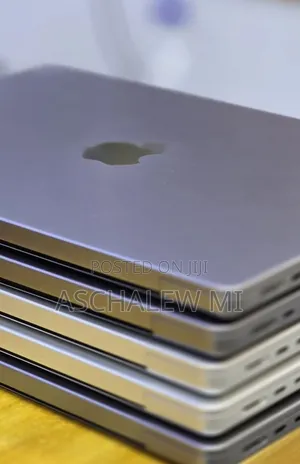 New Laptop Apple MacBook Pro 2021 M1 16GB Apple M1 Pro SSD 512GB