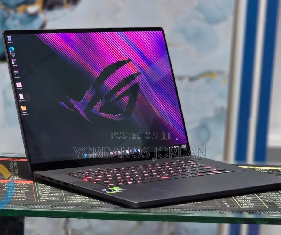 New Laptop Asus ROG Zephyrus G16 16GB Intel Core Ultra 9 SSD 1T
