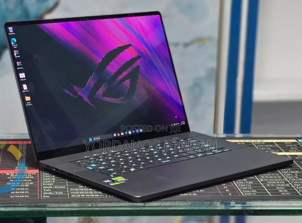 New Laptop Asus ROG Zephyrus G16 16GB Intel Core Ultra 9 SSD 1T