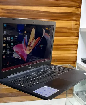 New Laptop Dell Inspiron 15 8GB Intel Core i7 SSD 256GB
