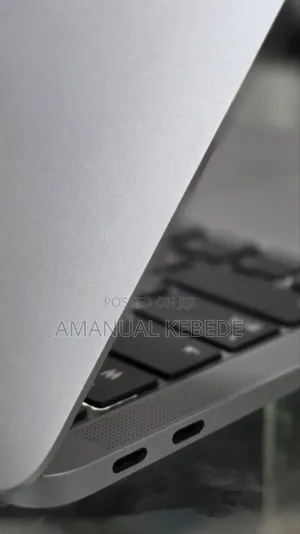 New Laptop Apple MacBook Air 2020 M1 8GB Apple M1 SSD 256GB