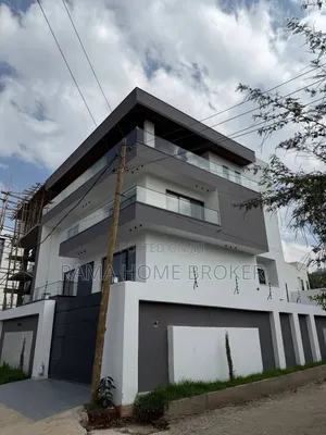 Furnished 7bdrm Townhouse/Terrace in መገናኛ አካባቢ, Yeka for sale