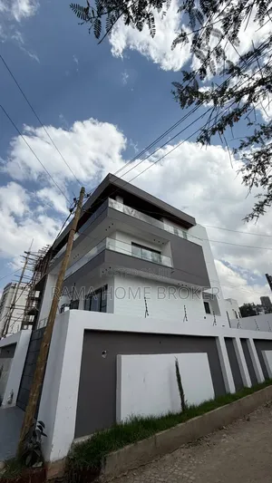 Furnished 7bdrm Townhouse/Terrace in መገናኛ አካባቢ, Yeka for sale