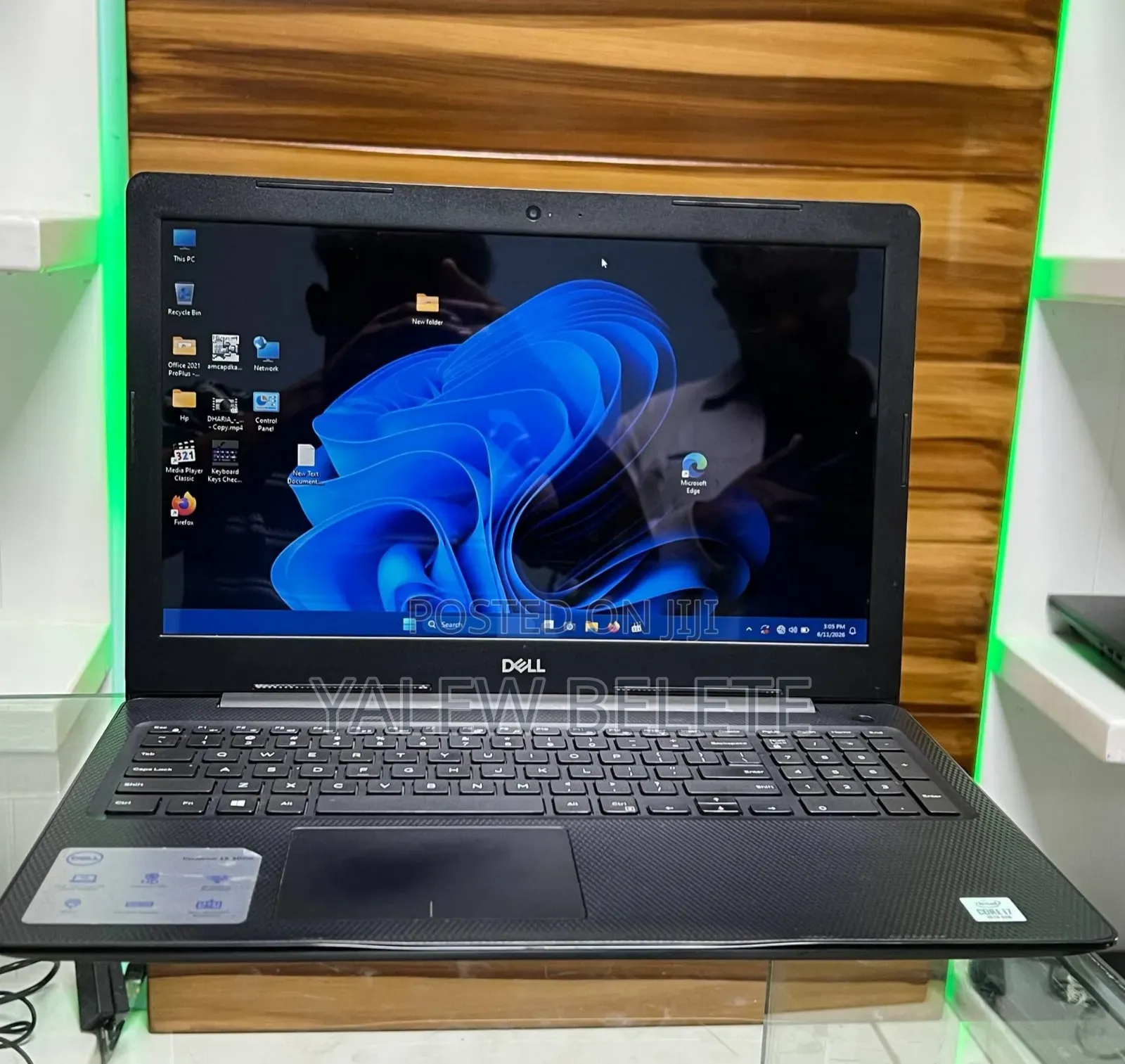 New Laptop Dell Inspiron 15 8GB Intel Core i7 SSD 256GB
