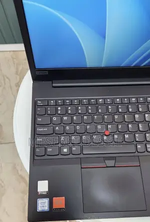 New Laptop Lenovo 8GB Intel Core i5 HDD+SSD 256GB